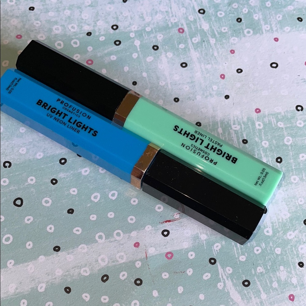 Profusion New Bright Lights Neon Eyeliner Set BOLT & MINT
